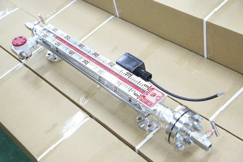 電伴熱磁翻板液位計(jì)