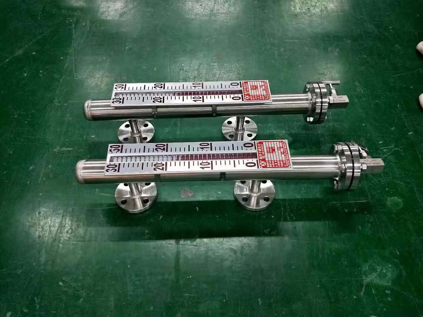 磁翻板液位計與磁致伸縮液位計的區(qū)別